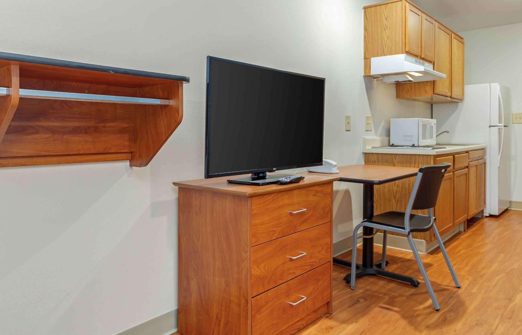 Extended Stay America Select Suites - Fayetteville - West Екстер'єр фото